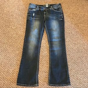 Maurice’s bootcut Short Jeans 👖